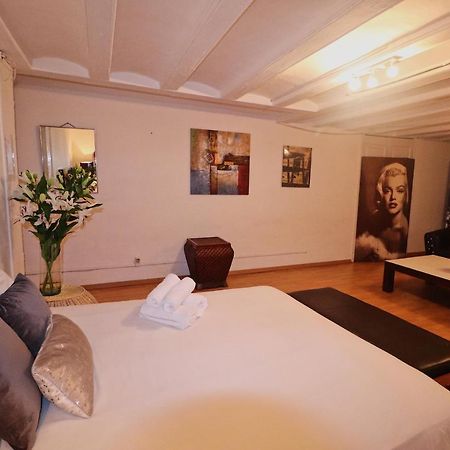 Efate Rooms Barcelona Ngoại thất bức ảnh